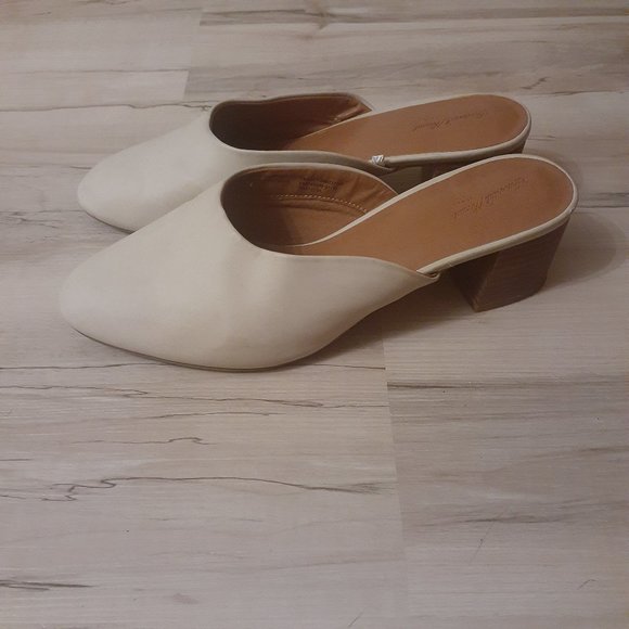 Vintage Mule Heels - Picture 1 of 6